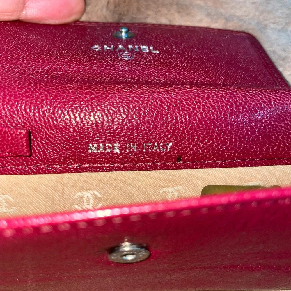 CHANEL Red Leather Keychain Accessory - Picture 6 of 9
